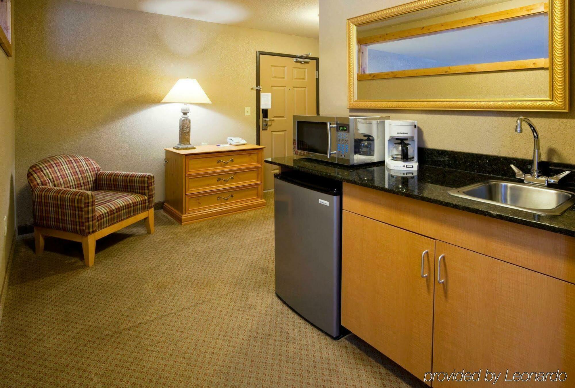 Holiday Inn Express Hotel & Suites Brainerd-Baxter, An Ihg Hotel Exterior photo